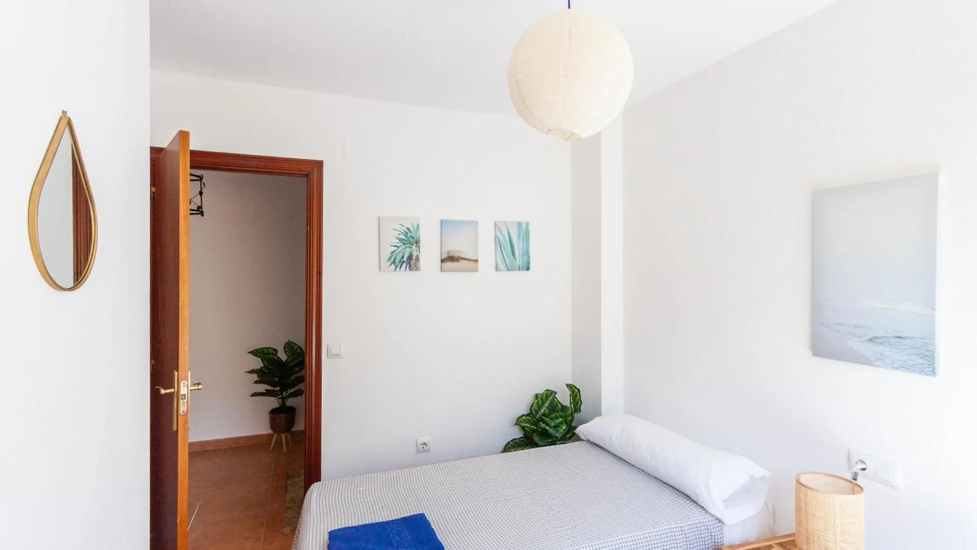 Livingtarifa Happy 아파트